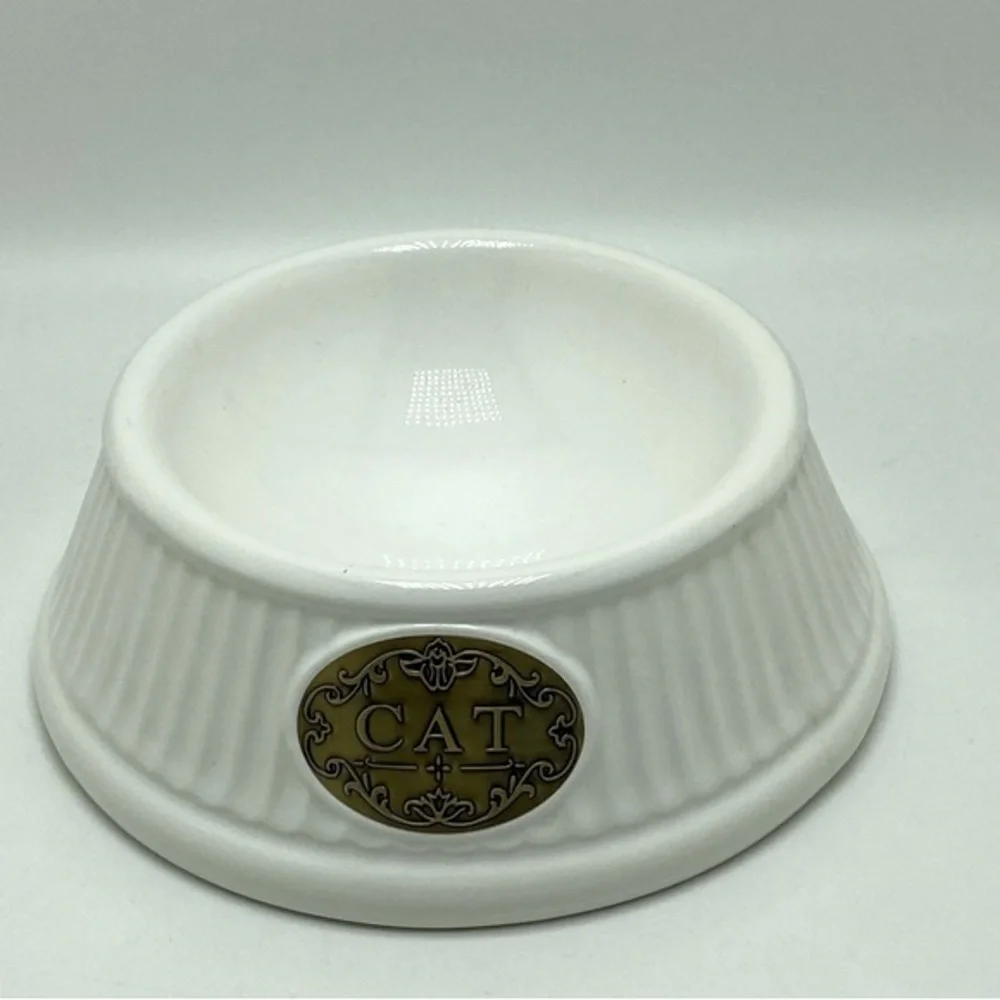 THL White Ceramic Cat Dish With Gold Cat Name Plate